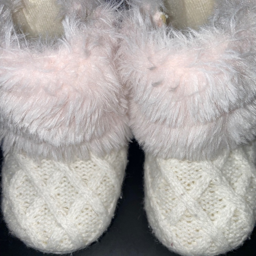 Stepping Stones Baby Faux Fur Cuff Cable Knit Boot NWOT